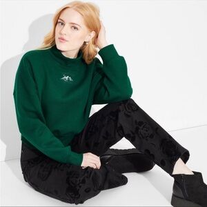 mock neck cropped sweatshirt